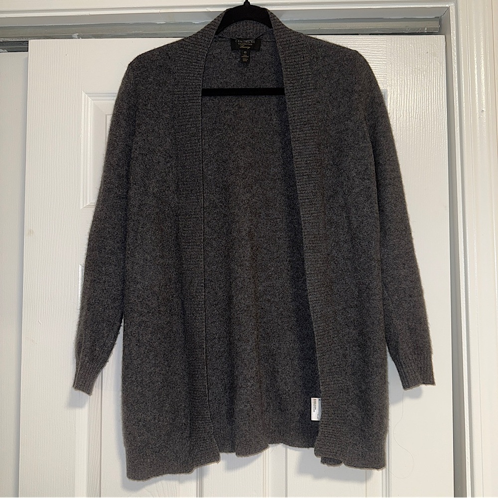 100% Cashmere cardigan